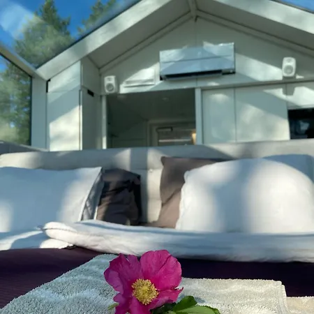 Feriehus Lunar Igloos - Lumi - Ellivuori Karkku